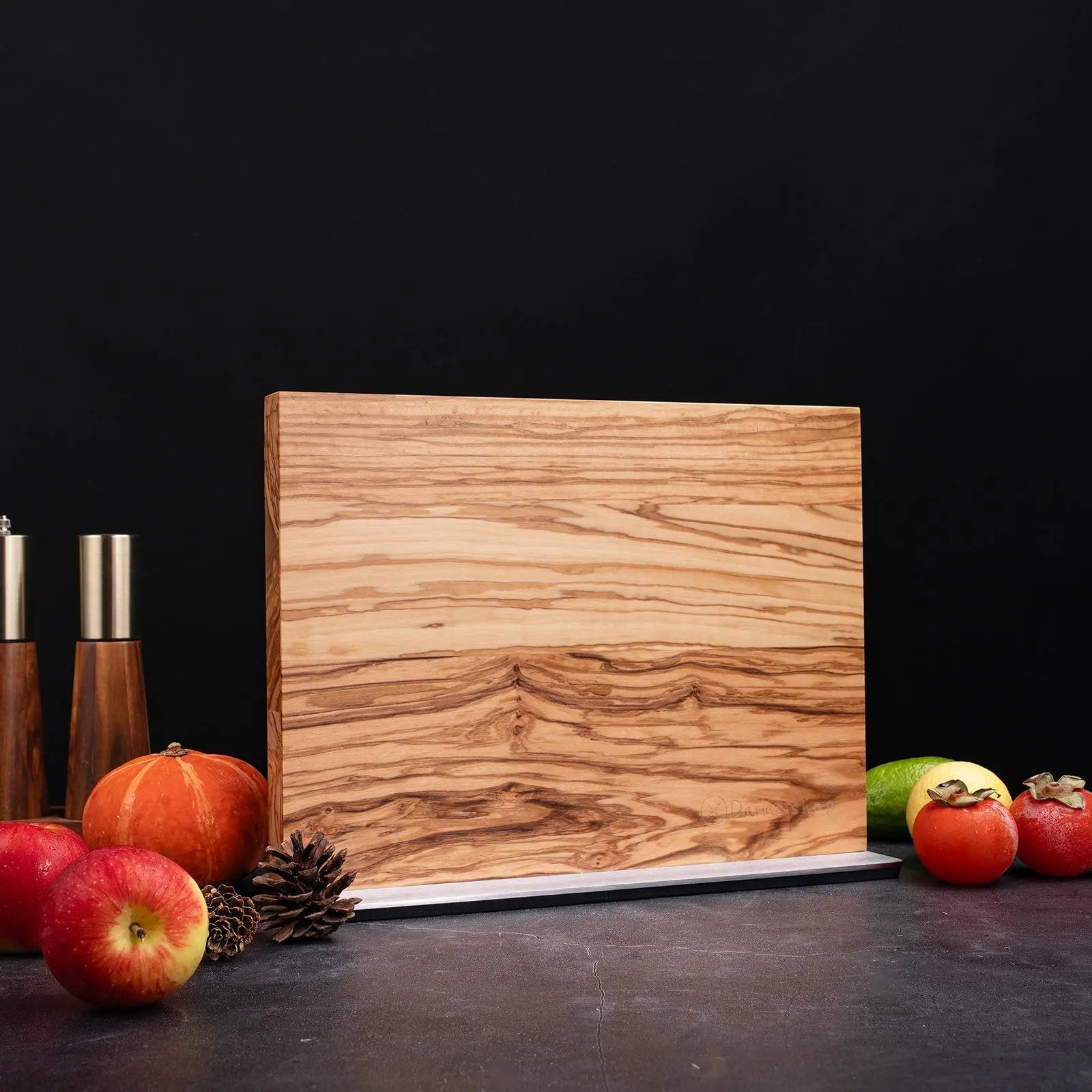 Doppelseitiger Messerhalter – Natur & Raffinesse in edlem Olivenholz 🔪✨ damastop.shop - Damastshop